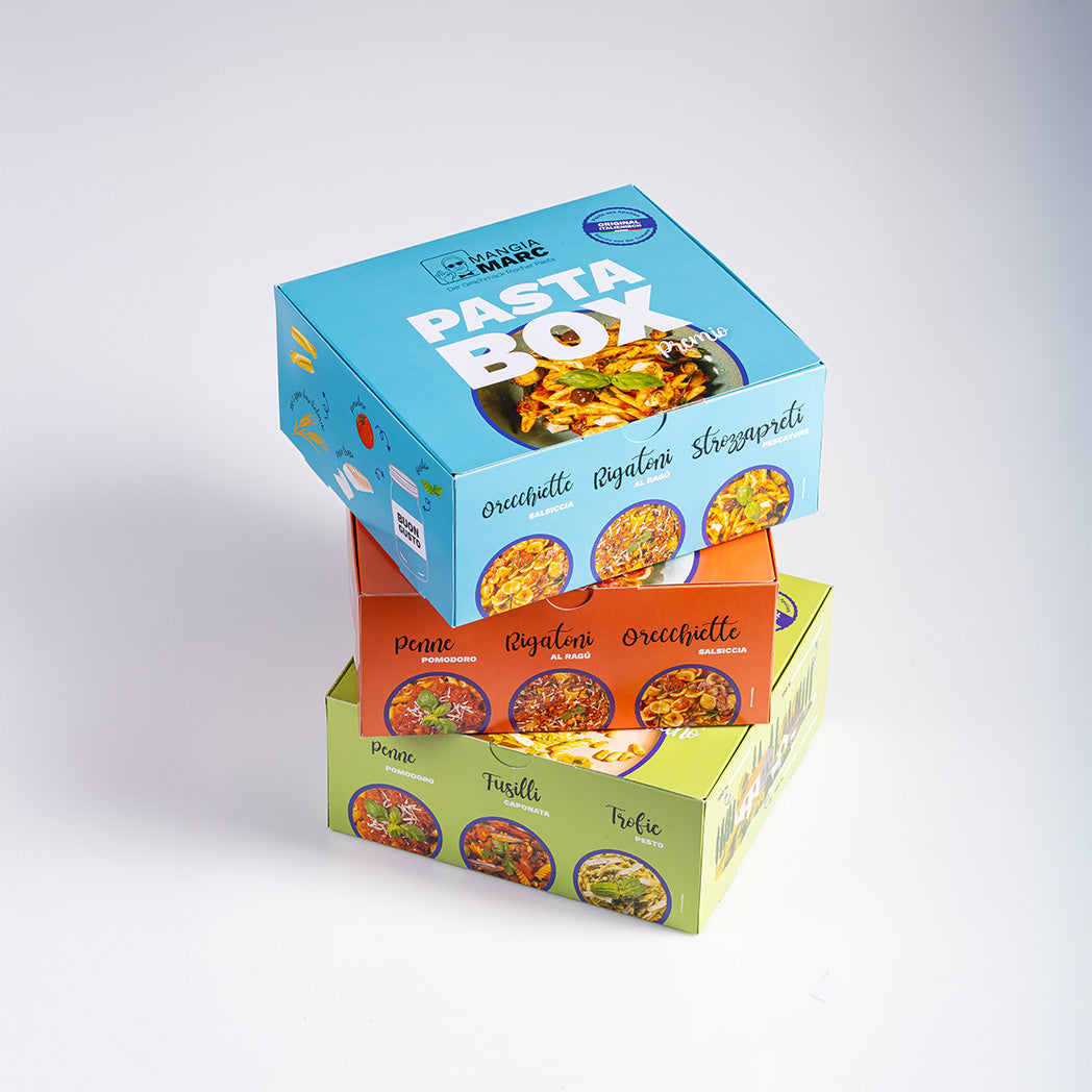 Drei Pasta-Boxen mit jeweild drei unterschiedlichen Nudelgerichten.