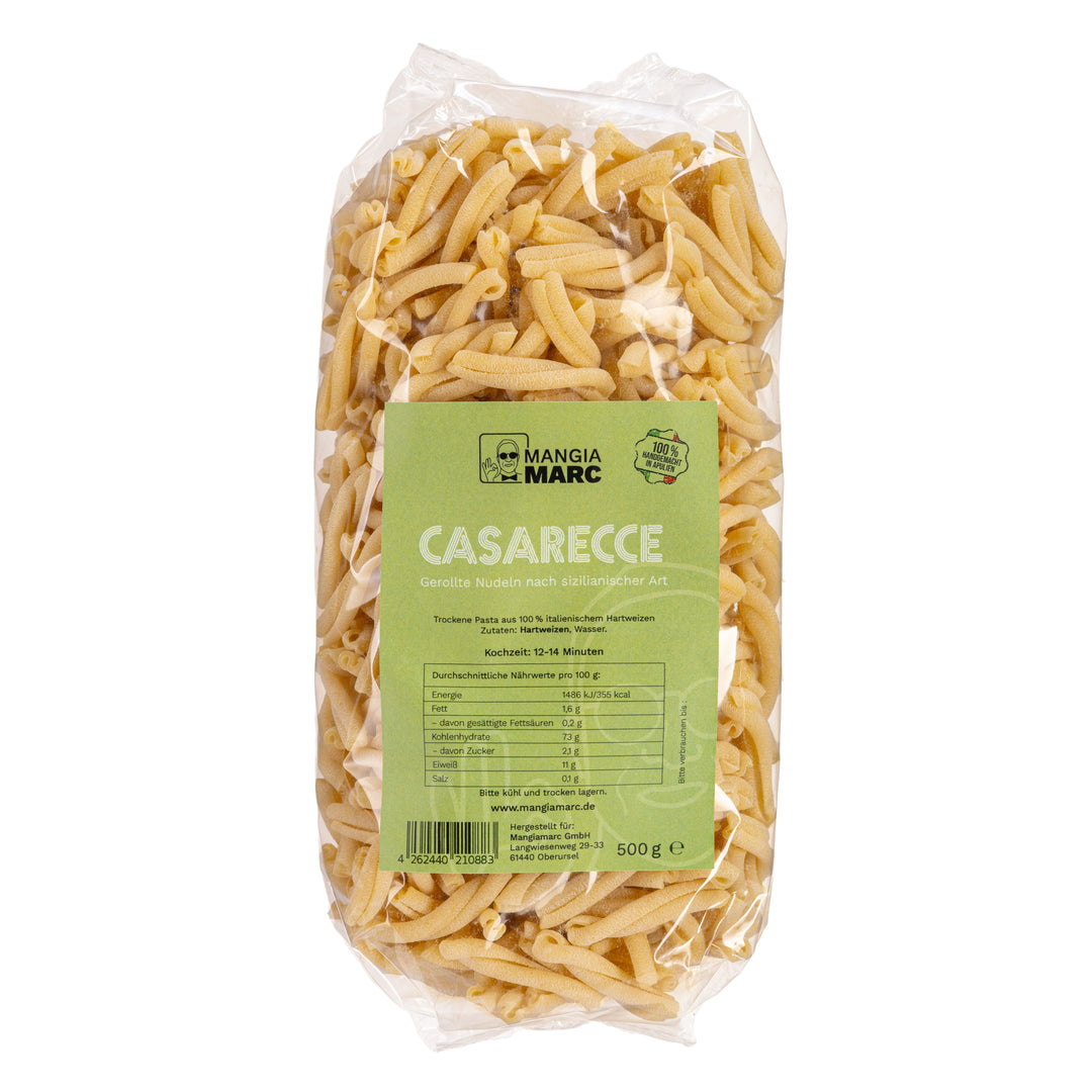 Casarecce – Handgemacht in Apulien
Traditionelle Pasta aus 100% italienischem Hartweizen. Die geschwungene Form fängt jede Sauce perfekt ein – für echten mediterranen Genuss.